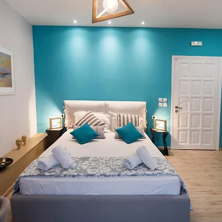 Lefkas City Apartment *